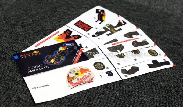 レッドブルペーパークラフト内容