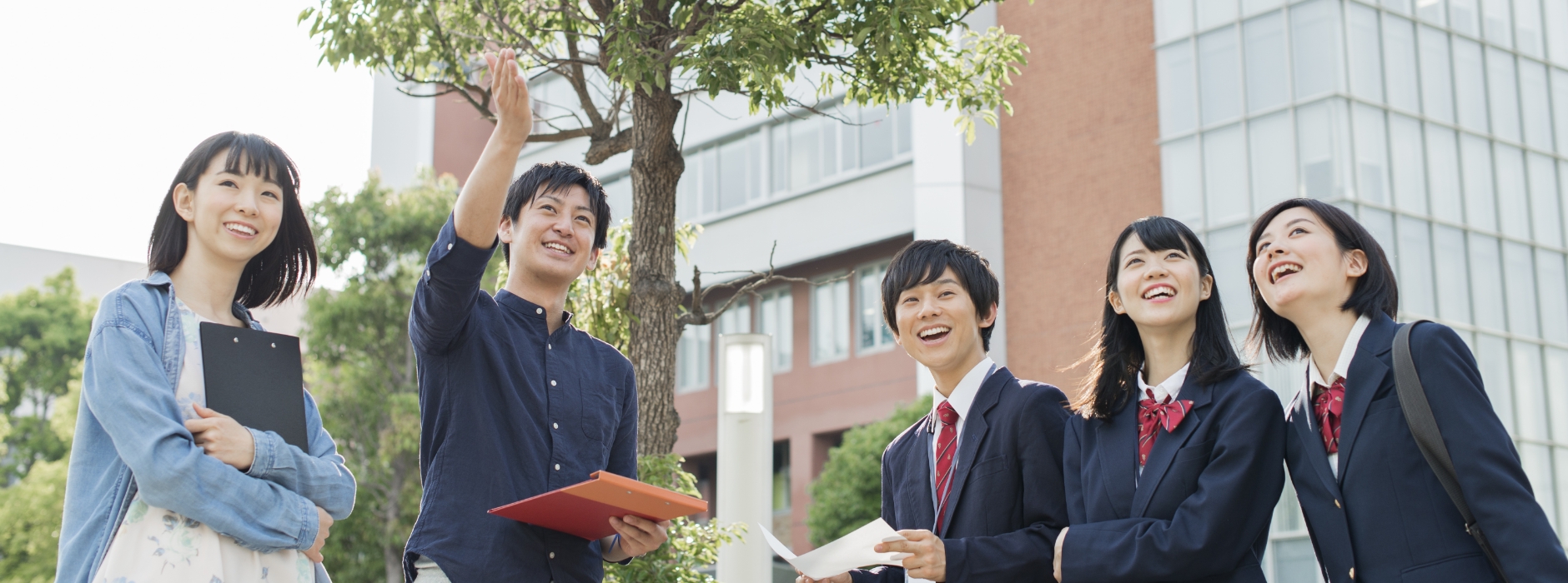 ビジョンメガネ様｜飛び出す仕掛けで来店率2.5倍
