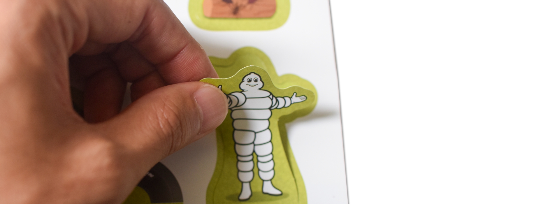 ビジョンメガネ様｜飛び出す仕掛けで来店率2.5倍