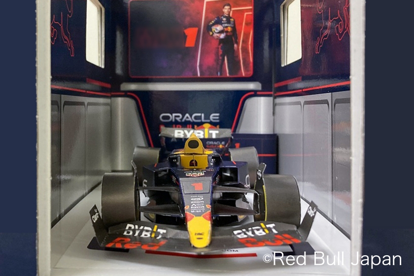 JAL飛行機や空港を楽しむ子どもたち